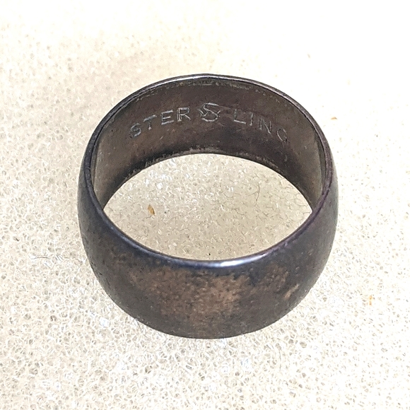 Vintage Sterling Silver stamped thick band ring 5g - Picture 1 of 5